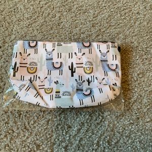 Llama cosmetic bag